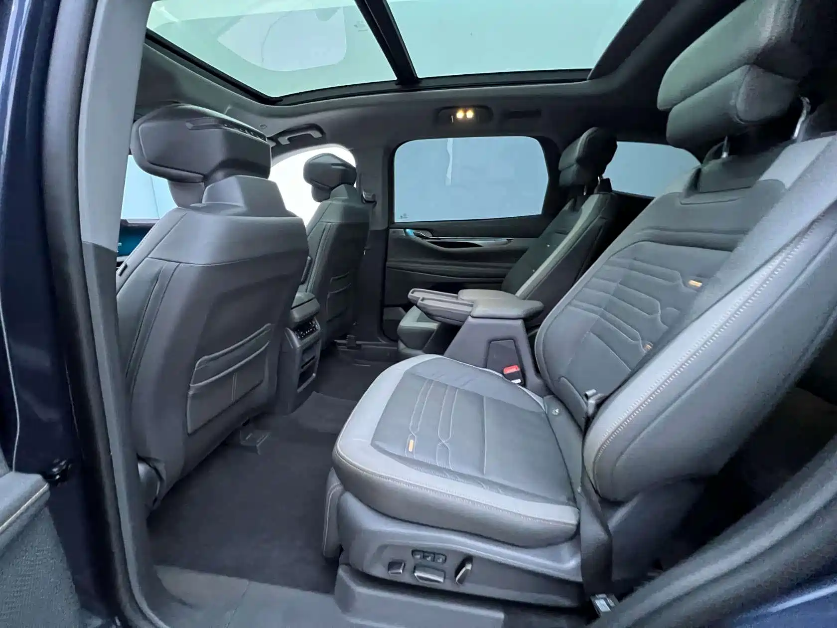 Фото 6 - Ford Edge