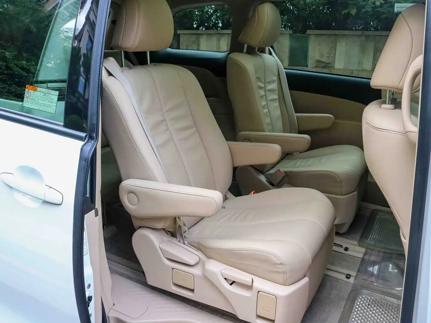Toyota Previa 2012 2.4L 7-Seater Luxury Edition фото 13
