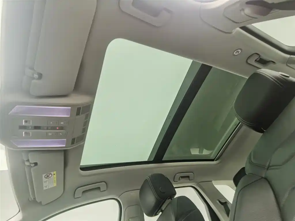 Volkswagen Touareg 2020 3.0TSI Enjoyment Edition China VI фото 14