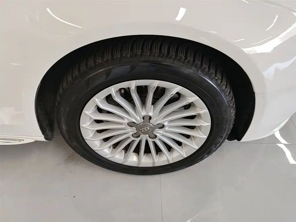 Audi A4L 2016 35 TFSI Collector's Edition Automatic Standard фото 14