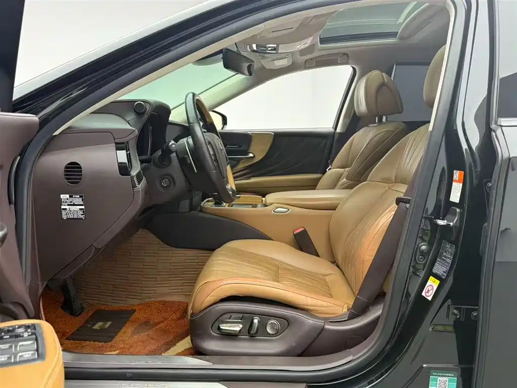 Lexus LS 2018 500h Luxury Edition China V фото 11