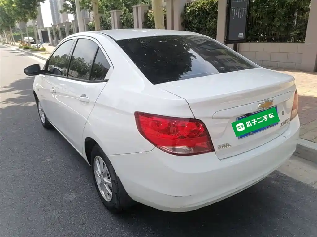 Chevrolet Sail 2015 Sail 3 1.3L AMT Ideal Edition фото 5