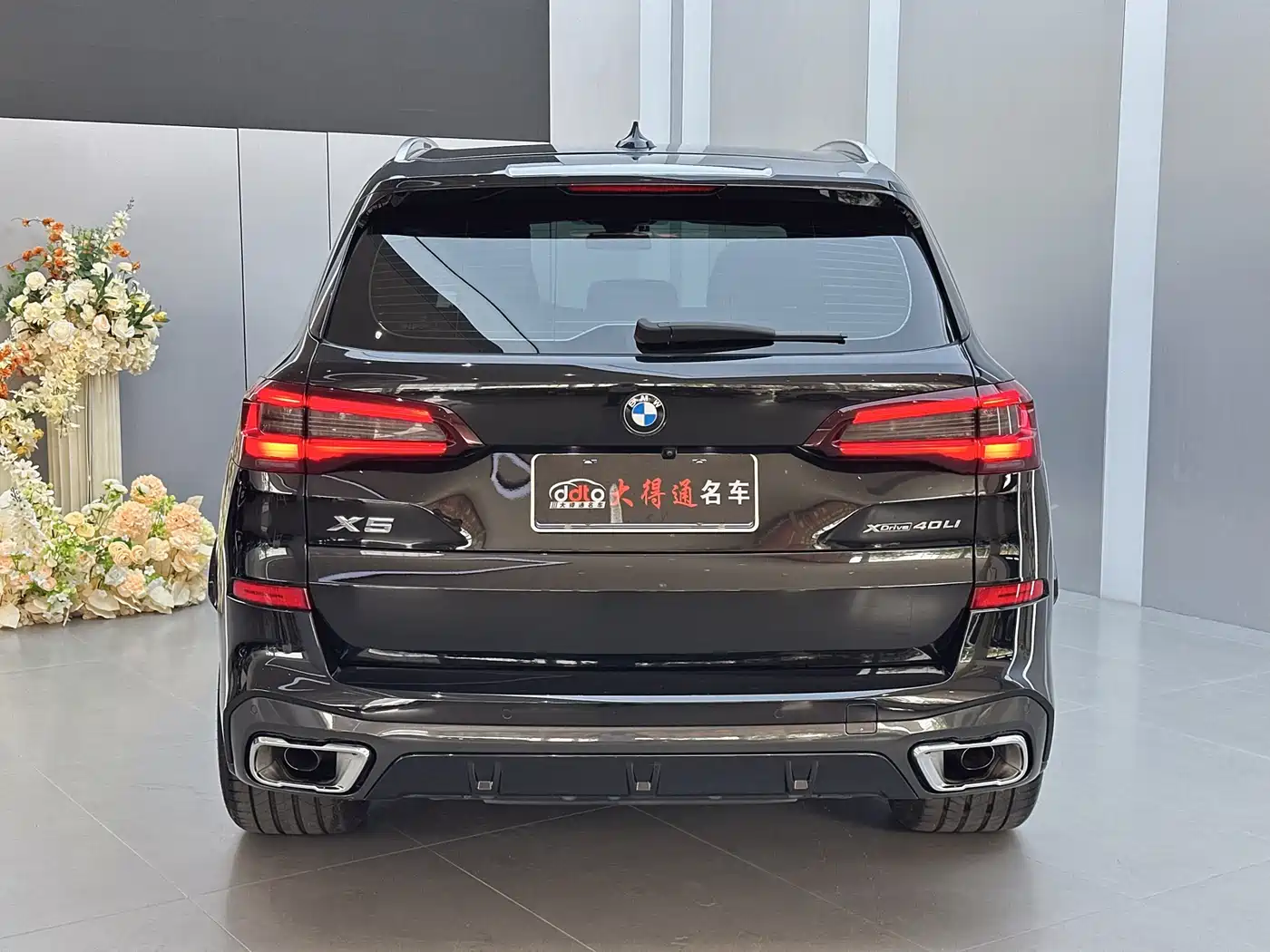 BMW X5 2022 Model xDrive 40Li M Sport Package фото 19