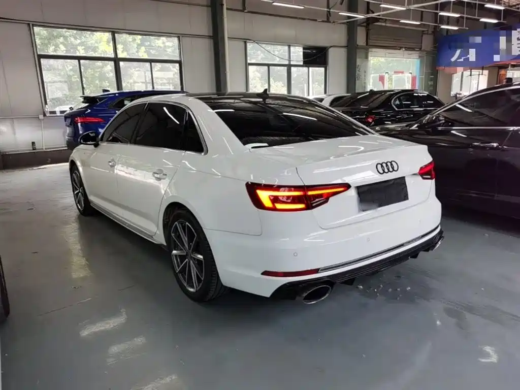 Audi A4L 2018 30th Anniversary 40 TFSI Progressive фото 5