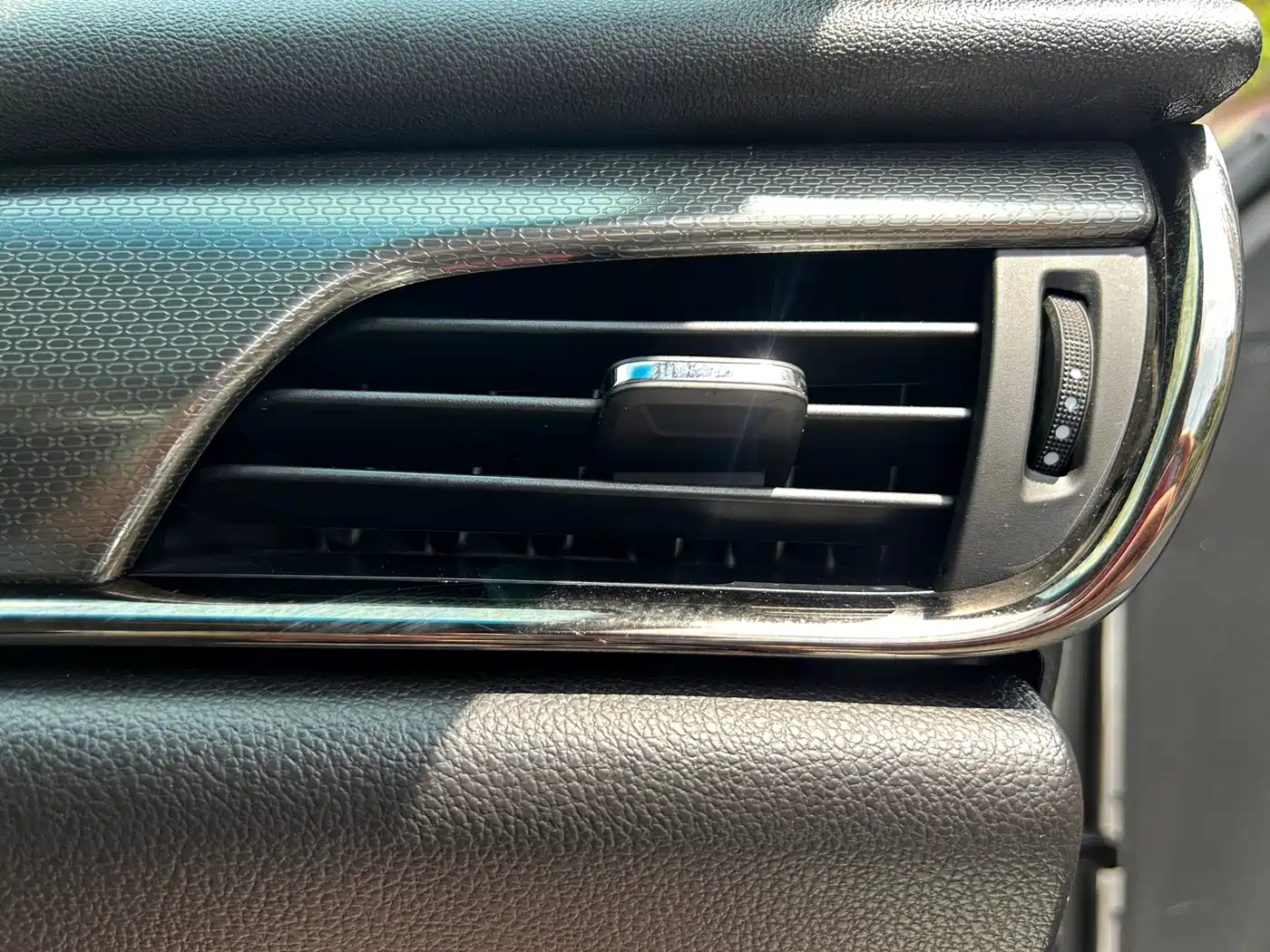 Cadillac ATS-L 2017 28T Technology фото 9
