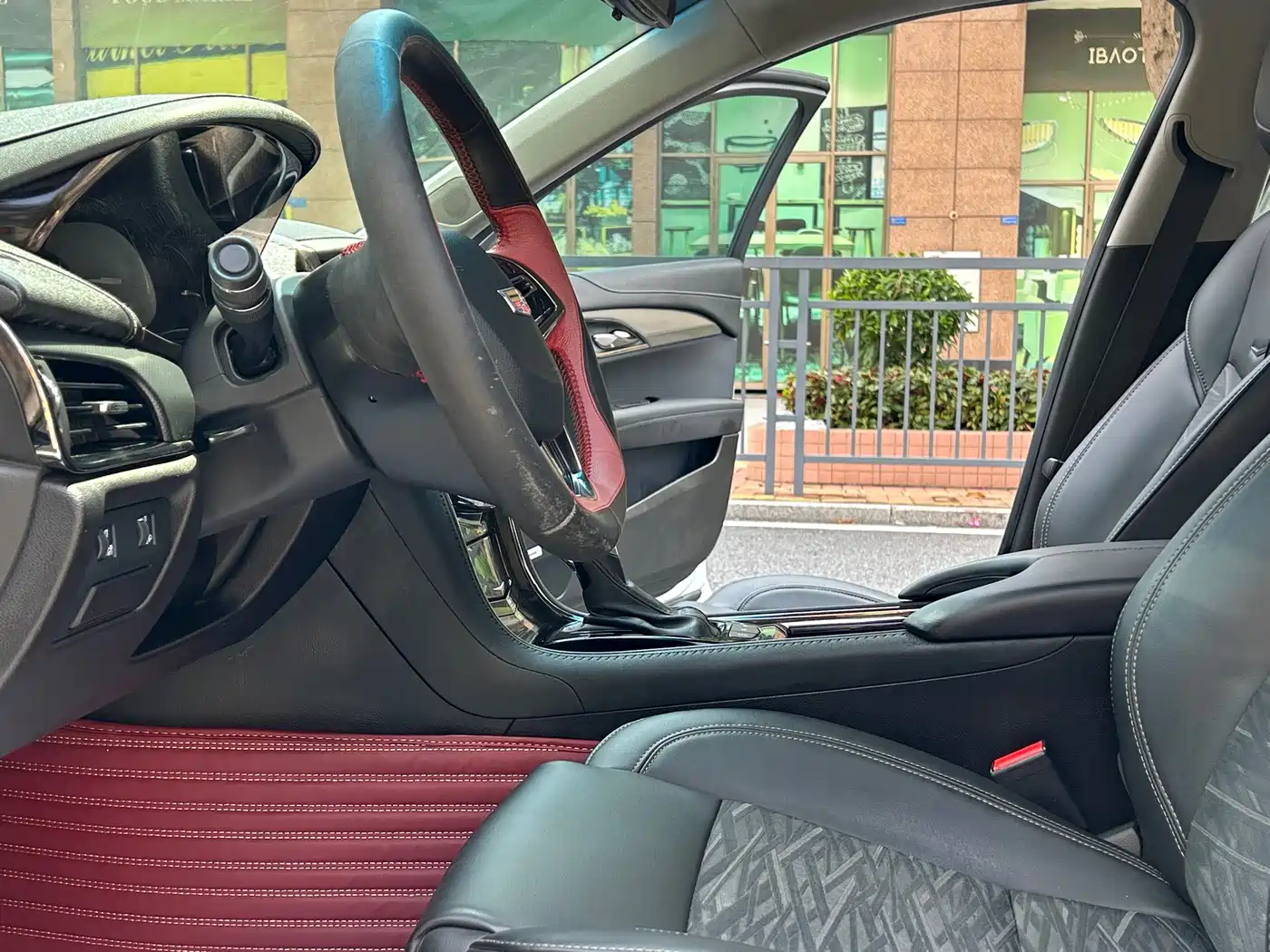 Cadillac ATS-L 2017 28T Technology фото 16