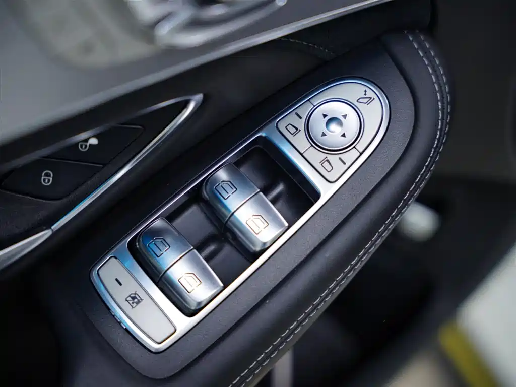 Mercedes-Benz C-Class AMG 2015 AMG C 63 фото 28