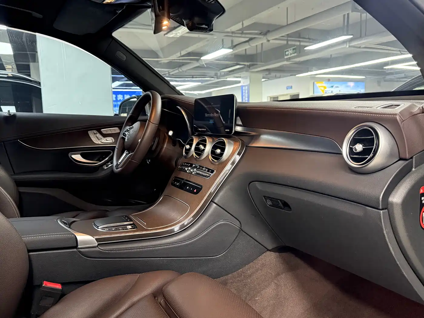 Mercedes-Benz GLC 2022 Model GLC 300 L 4MATIC Dynamic Edition фото 4