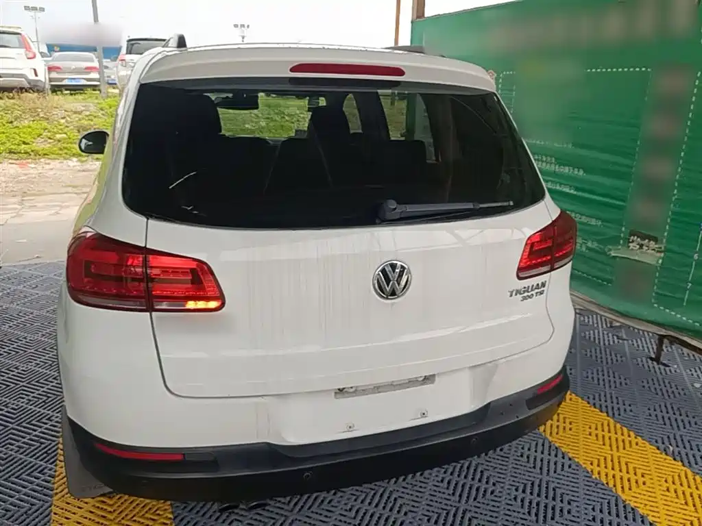 Volkswagen Tiguan 2016 Model 300TSI Automatic 2WD Comfort Edition фото 6