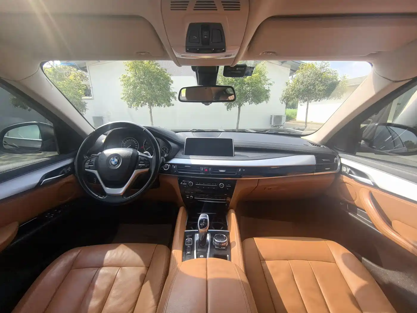 BMW X6 2015 xDrive35i Luxury Model фото 6