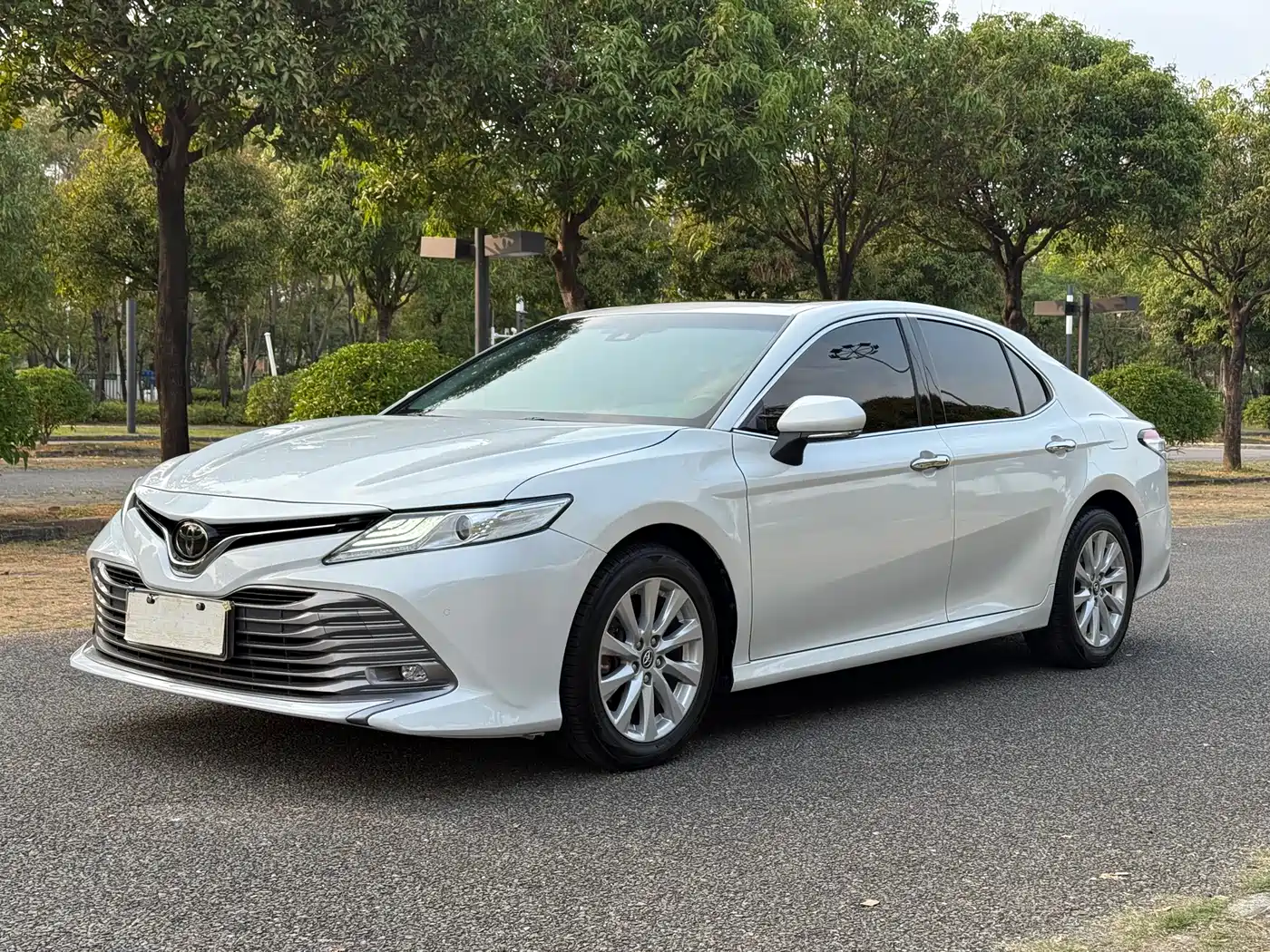 Toyota Camry 2018 2.0G Luxury Edition
