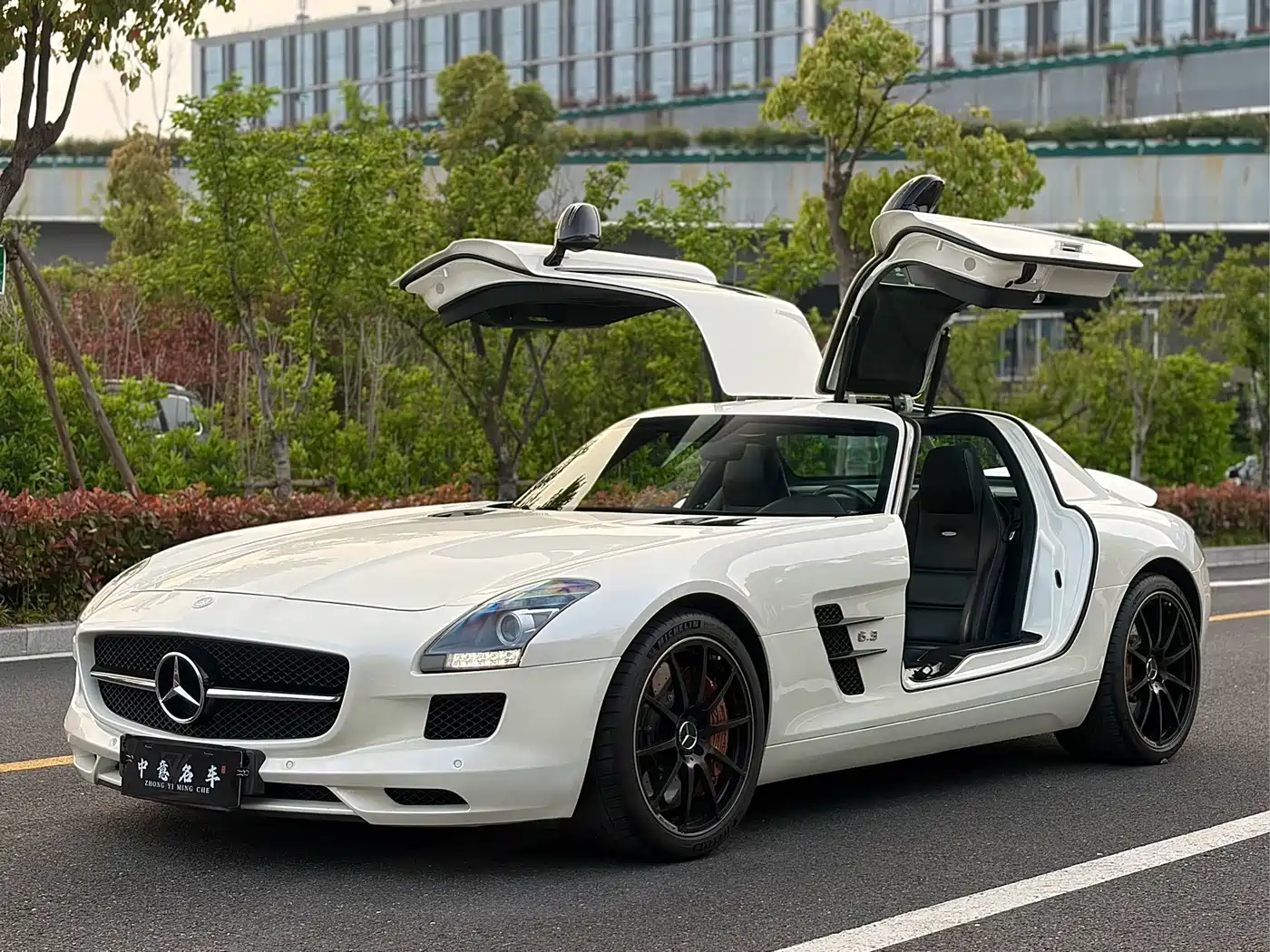 2019 Mercedes-Benz SLS AMG