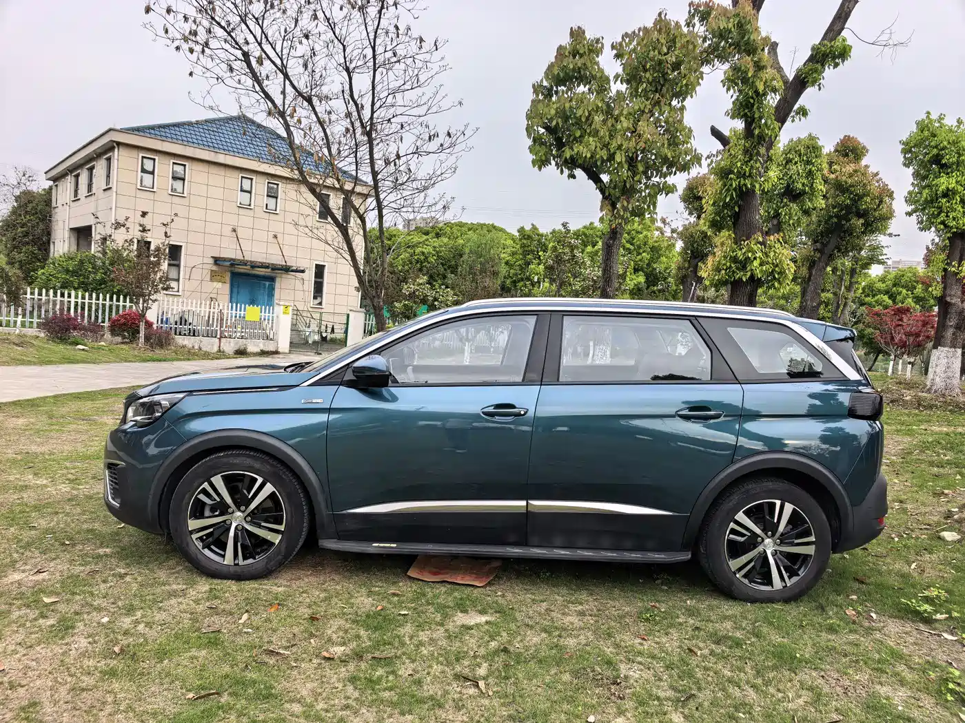 Peugeot 5008 2017 350THP 7-seat Elite Edition фото 4