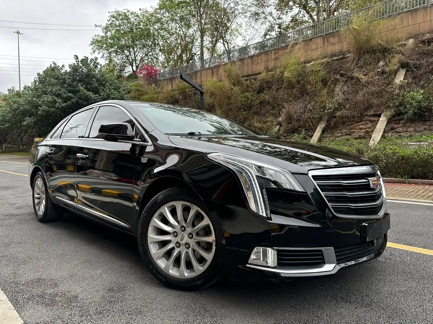 Cadillac XTS 2018 28T Elite фото 3