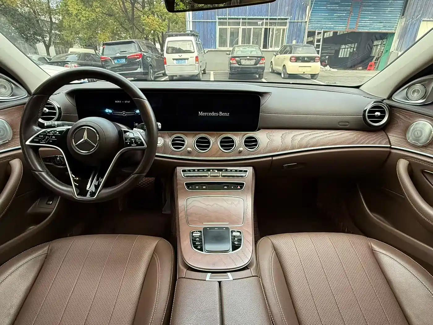 Mercedes-Benz E-Class 2023 E 300 L Luxury фото 6