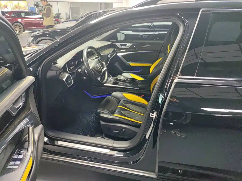 Audi A6 (Import) 2020 allroad quattro Explorer 55 TFSI Premium Off-Road фото 6
