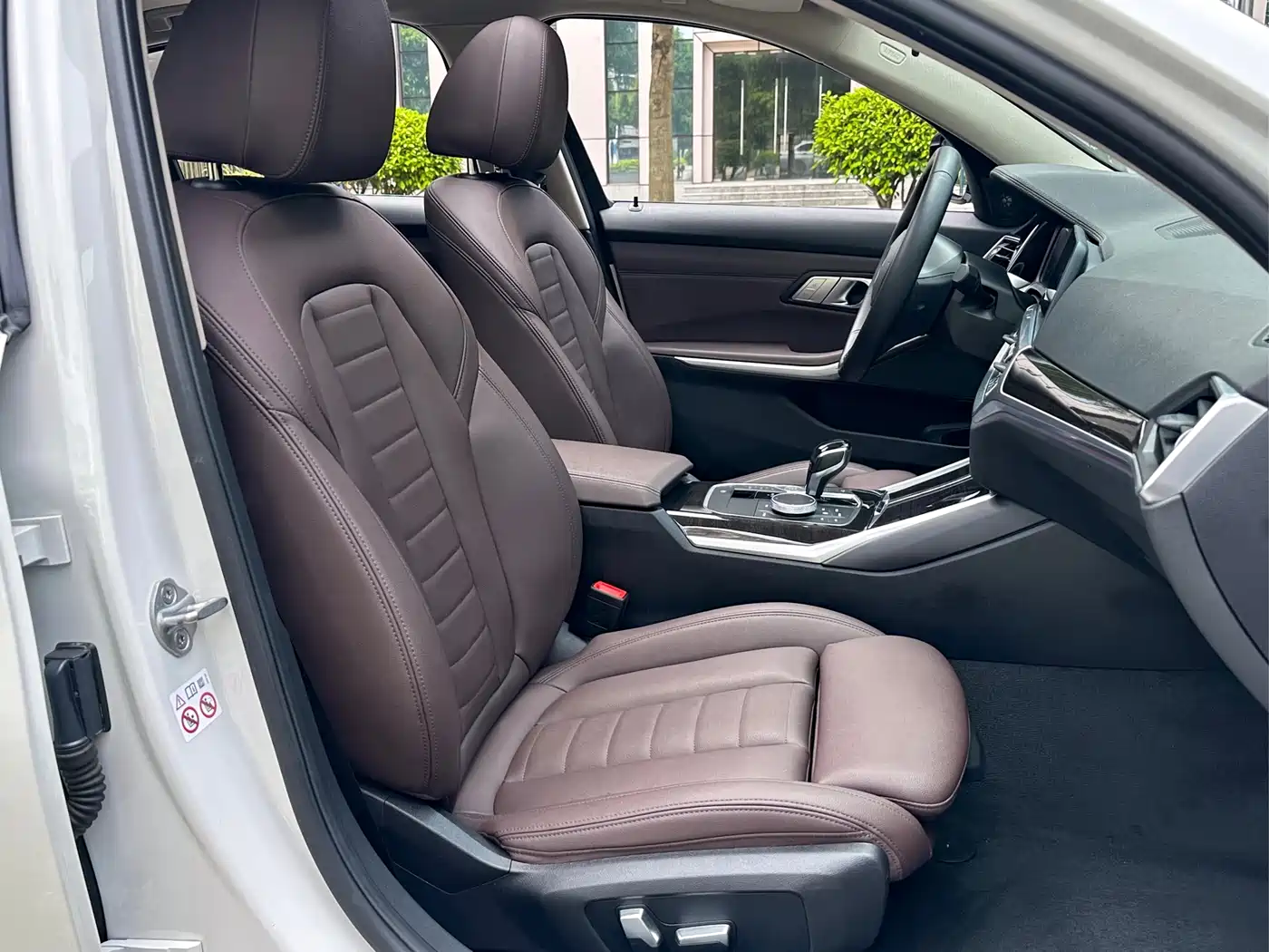 BMW 3 Series 2020 325Li M Sport Package фото 25