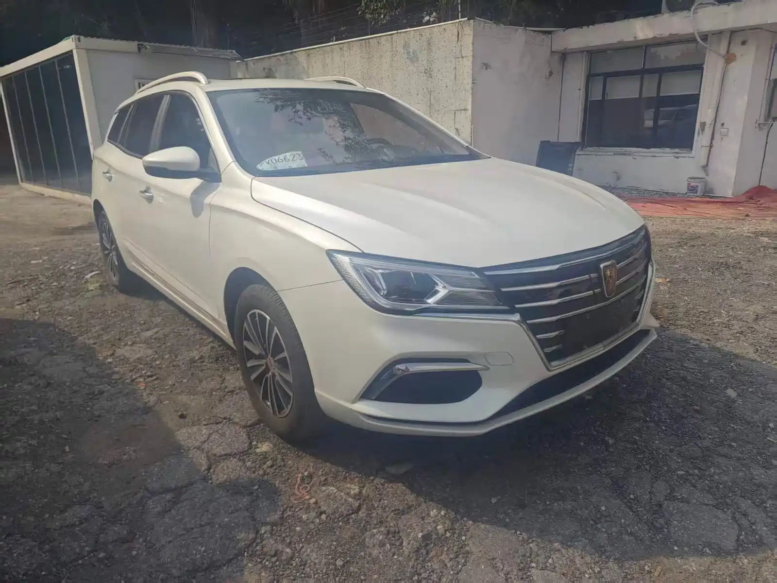 Фото 3 - Roewe Ei5