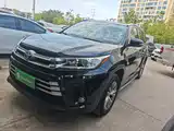 Photo 1 - Toyota Highlander