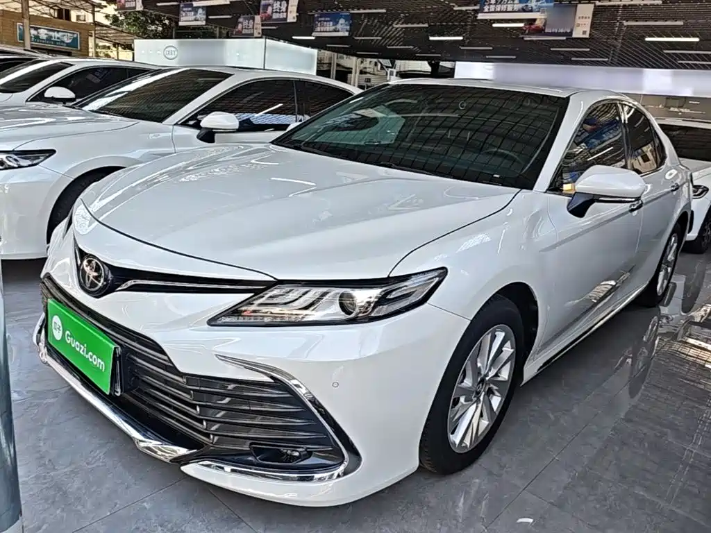 Toyota Camry 2023 2.0G Luxury Edition