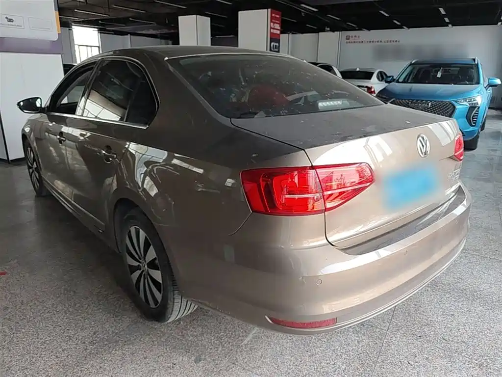 Volkswagen Sagitar 2018 180TSI DSG Premium Edition фото 5