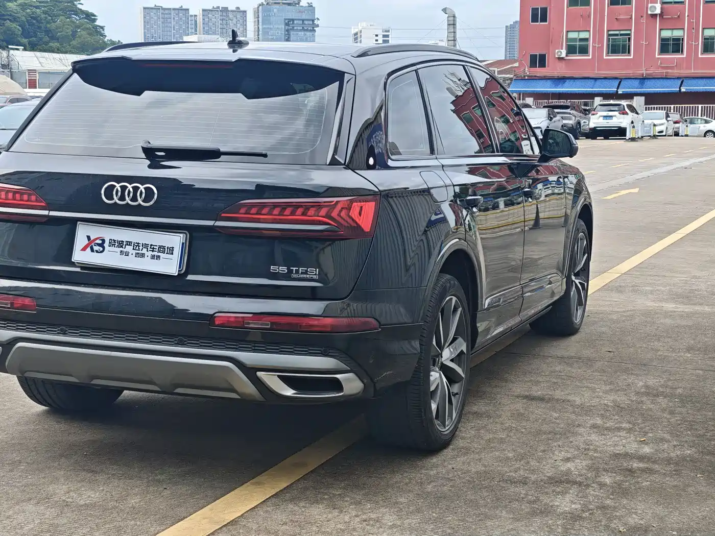 AUDI Q7