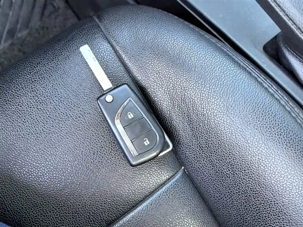 Toyota RAV4 Rongfang 2015 2.0L CVT 2WD Trend Edition фото 9