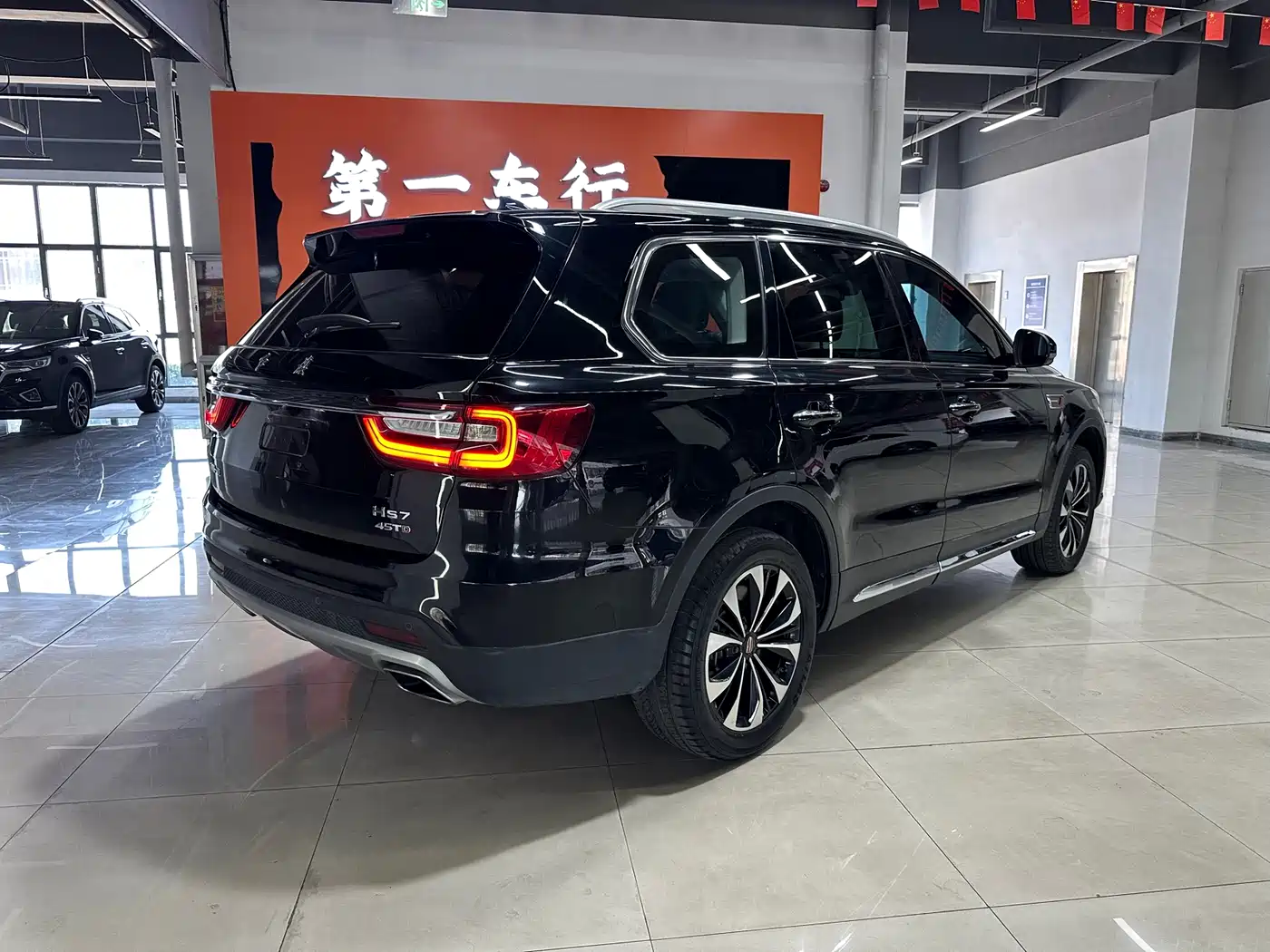 Hongqi HS7 2021 2.0T DCT FWD Smart Connect Qi Xiang Edition фото 3
