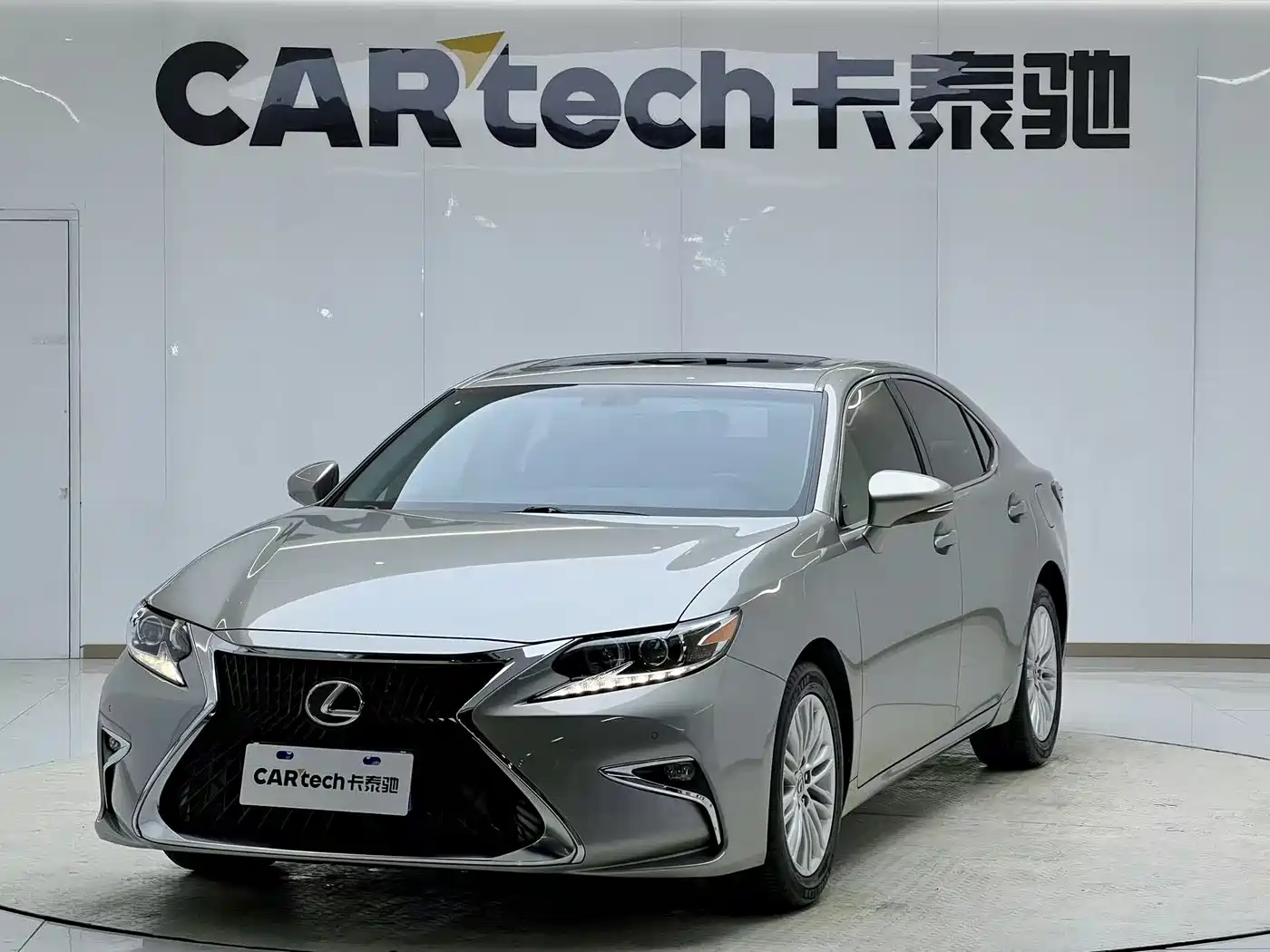 Lexus ES 2015 200 Elite Edition фото 3