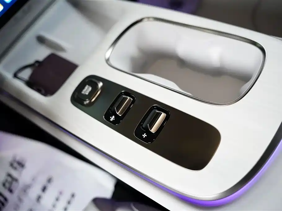 Xiaomi Auto Xiaomi SU7 2024 RWD Standard Founder's Edition фото 15