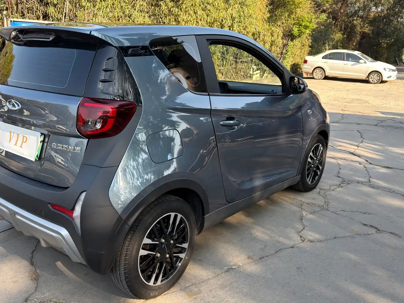 QQ New Energy Little Ant 2023 2022 Sweet Pink Edition Full Sugar Version NCM Lithium 30kW 301km