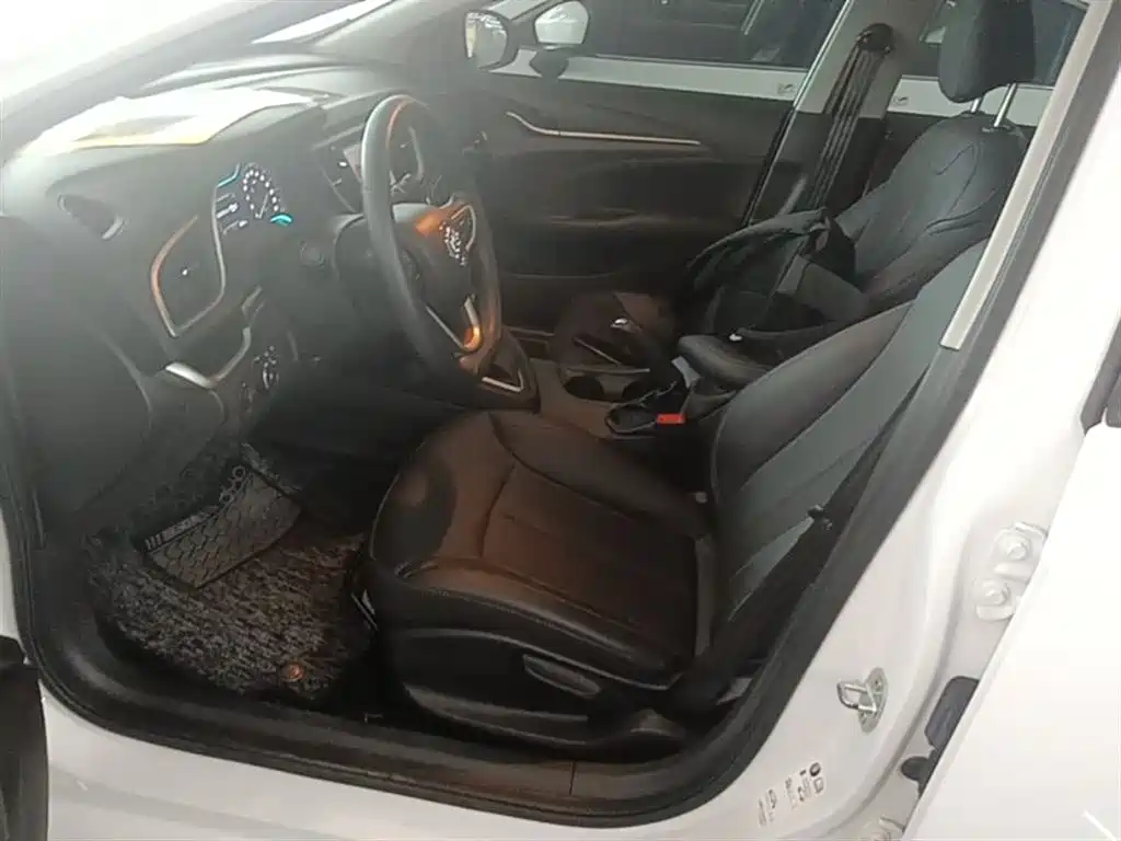 Buick Excelle 2021 Facelift 1.3T Auto Mild Hybrid Elite фото 15