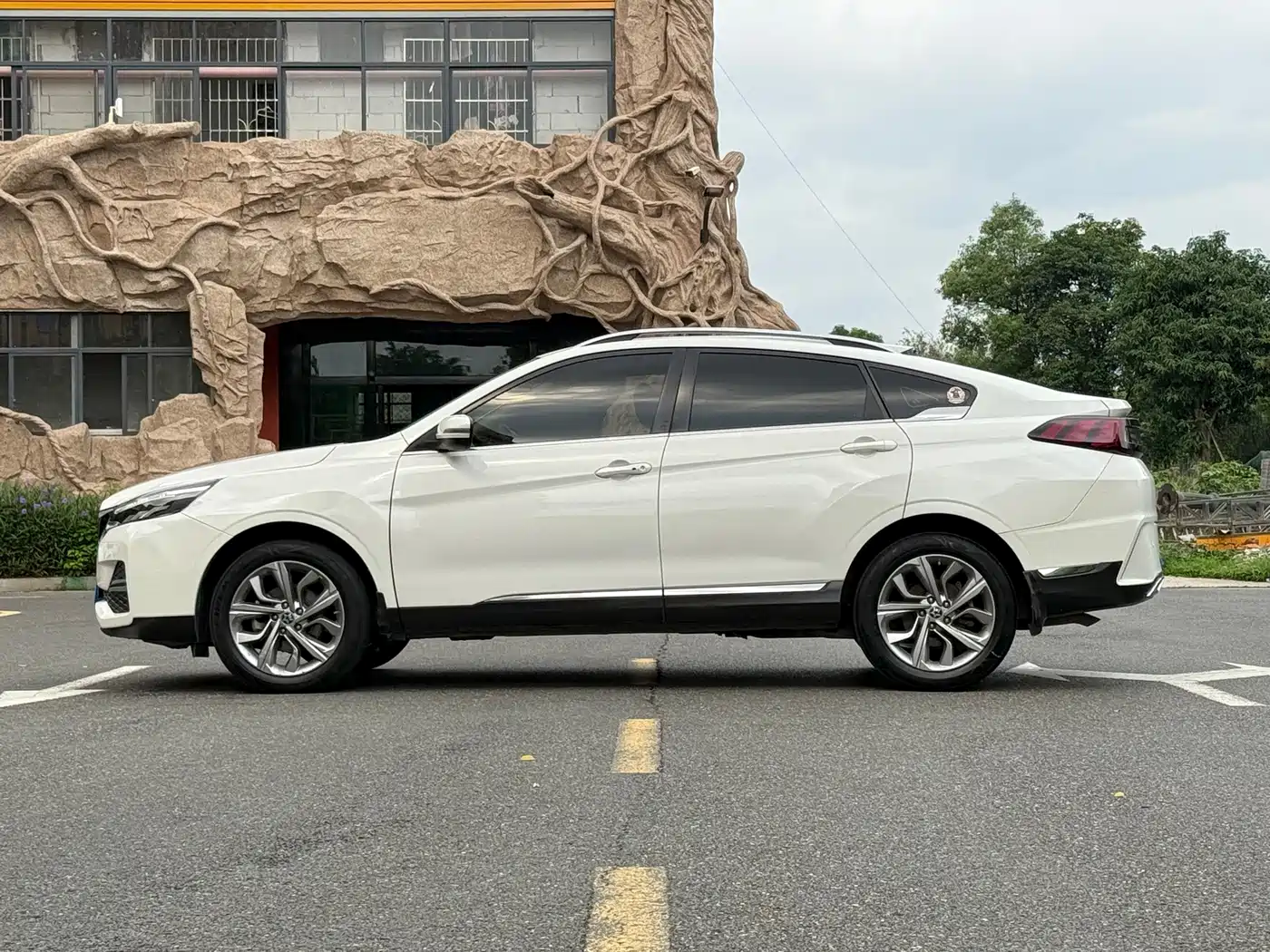 Venucia T90 2021 2021 260T Mild Hybrid Auto Smart Connect Smooth Edition