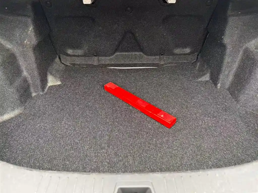 BYD E5