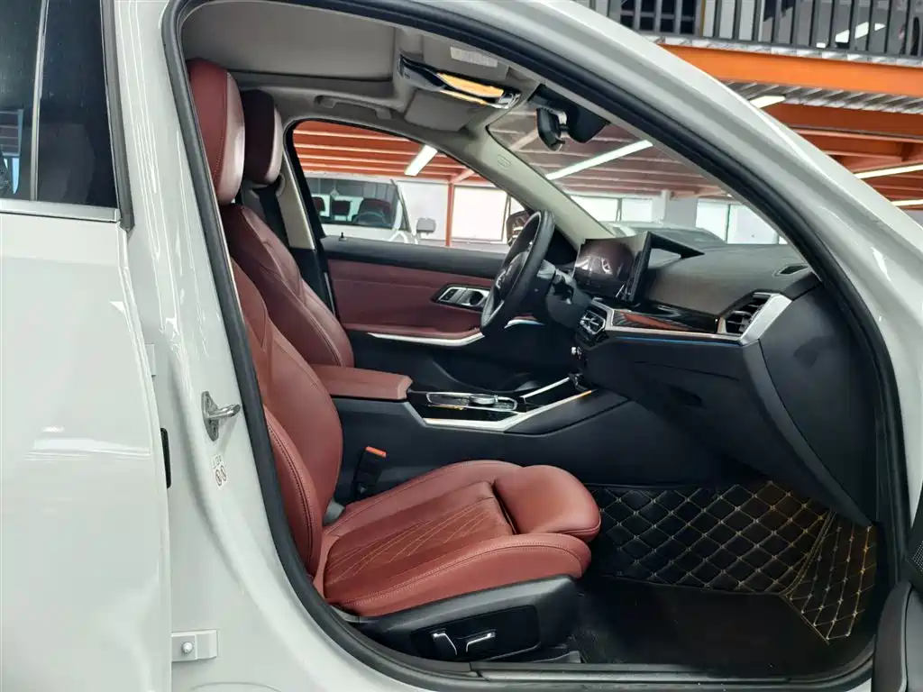 BMW i3 2022 eDrive 35 L фото 10