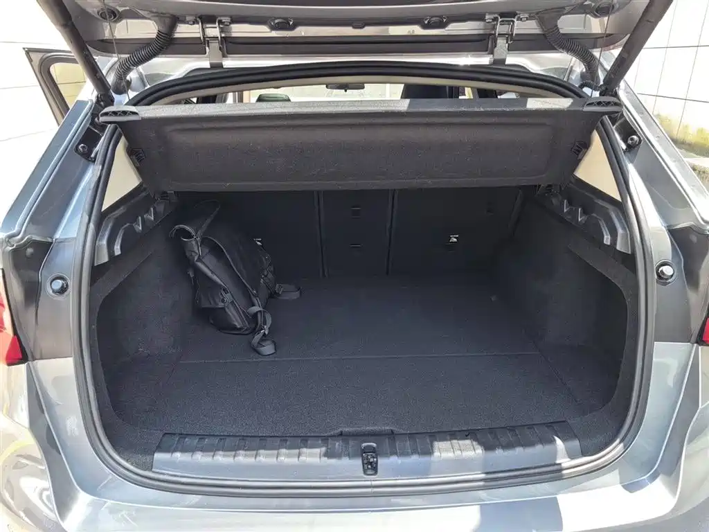 BMW X1 2023 sDrive20Li X Design Package фото 13