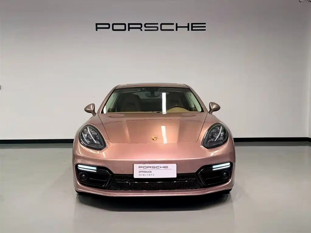 Porsche Panamera 2013 Panamera Platinum Edition 3.6L фото 2