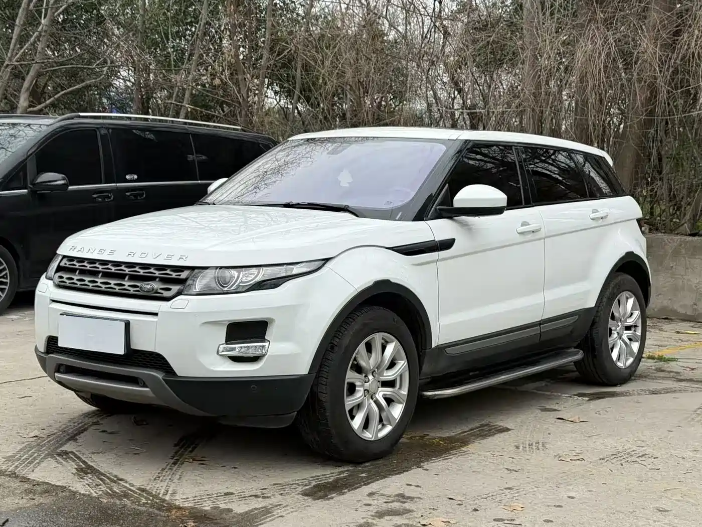 Land Rover Range Rover Evoque 2015 2.0T 5-Door Fashion Edition фото 3