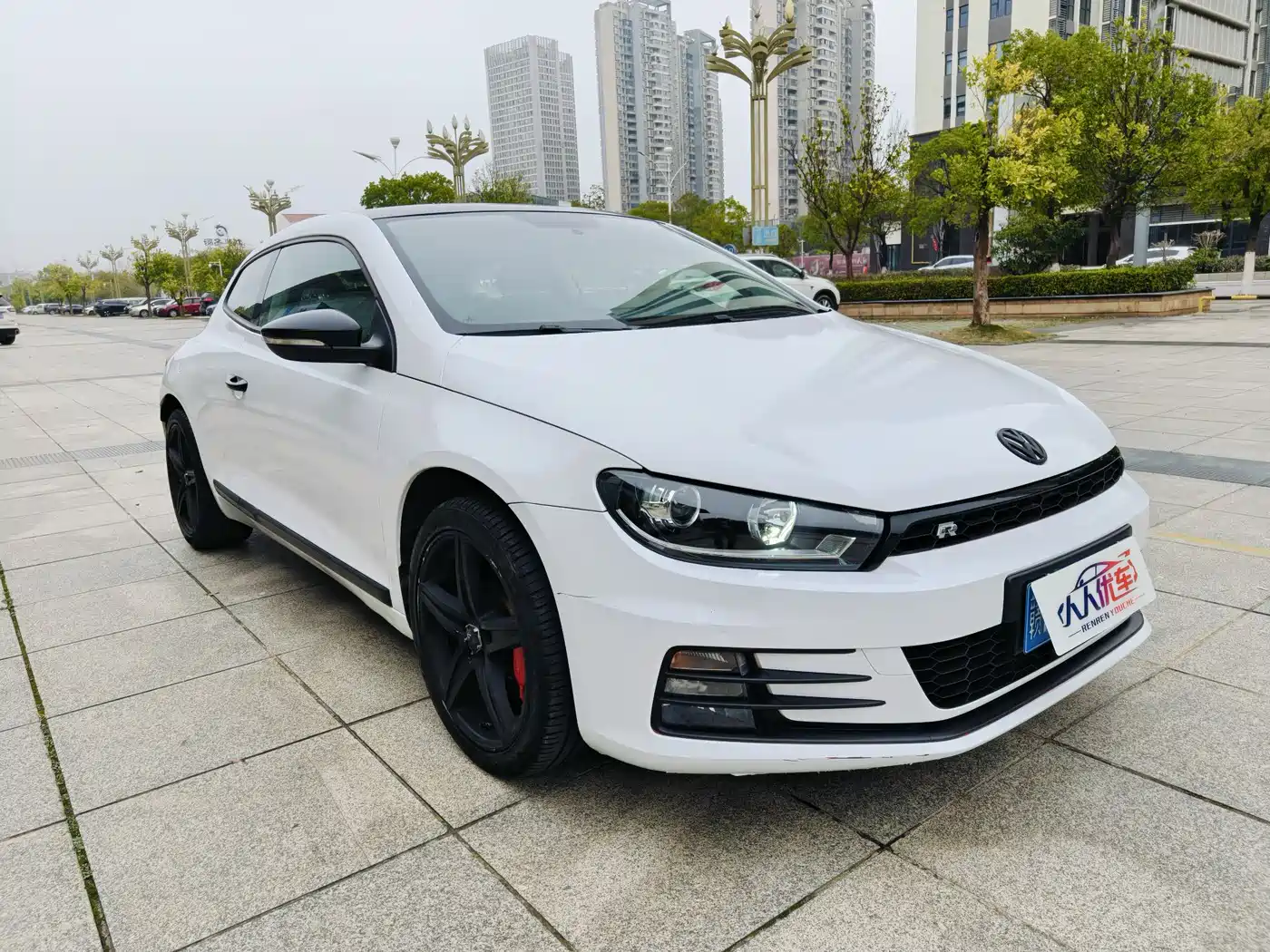 Volkswagen Scirocco 2015 1.4TSI Trend Edition фото 3