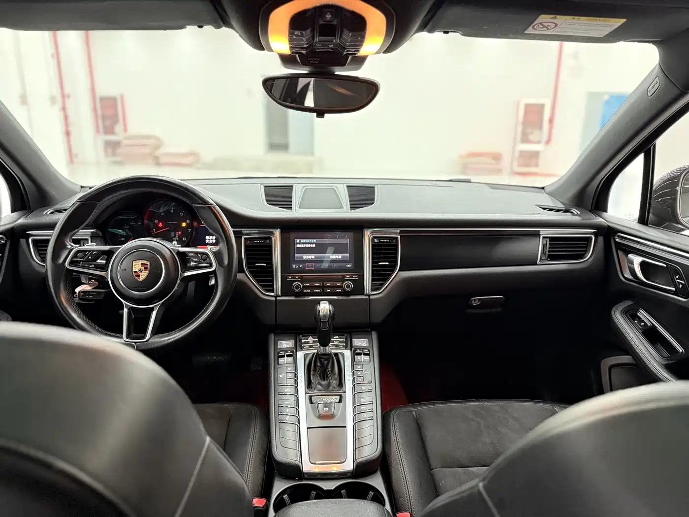 Porsche Macan 2017 Macan 2.0T фото 6