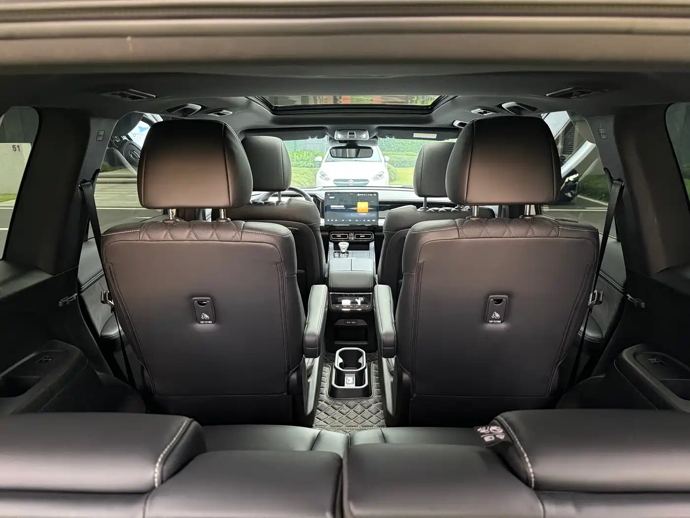 GAC Trumpchi Trumpchi GS8 2022 Dual Engine Series 2.0TM 2WD Premium Edition (6-Seater) фото 16
