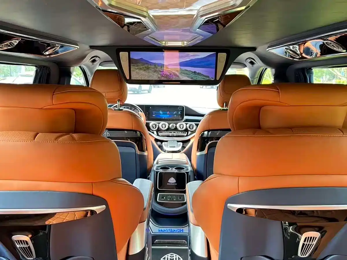 Mercedes-Benz Vito 2024 2.0T Business 7-Seater фото 18