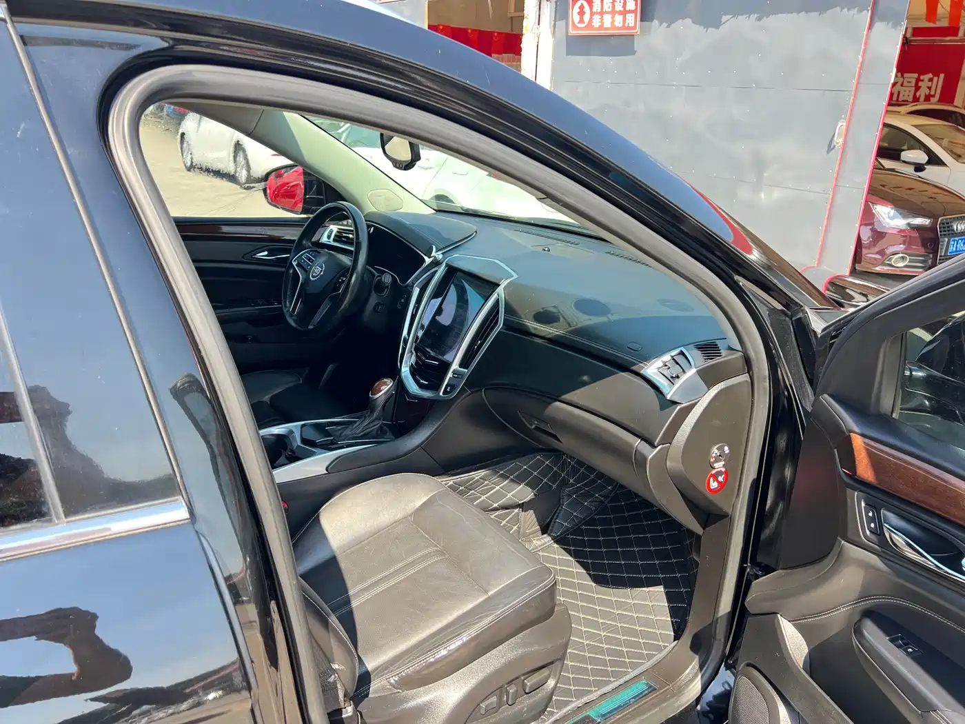 Cadillac SRX 2014 3.0L Luxury Model фото 19