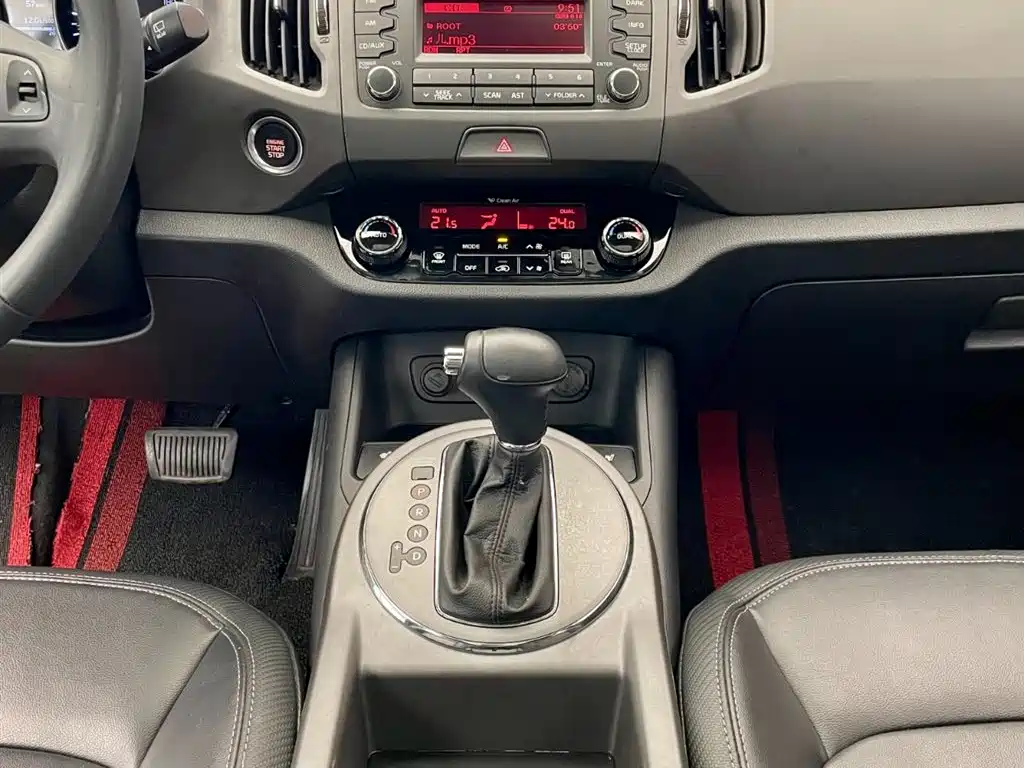 Kia Sportage 2015 2.0L Automatic 2WD DLX фото 9