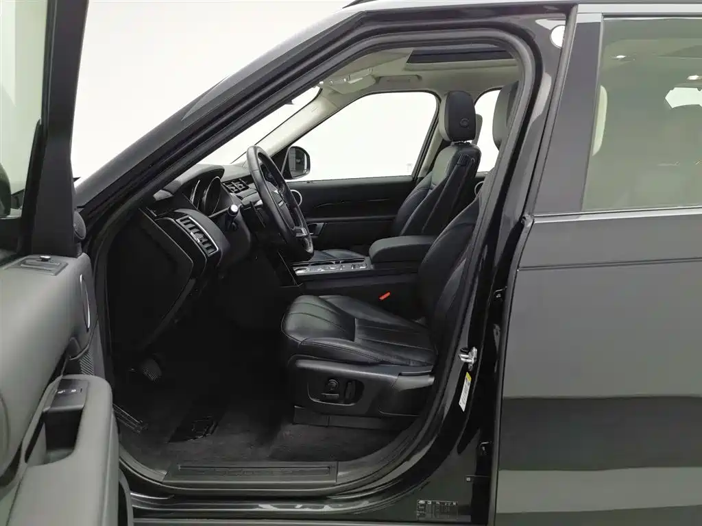 Land Rover Discovery 2019 3.0 SC V6 SE фото 10