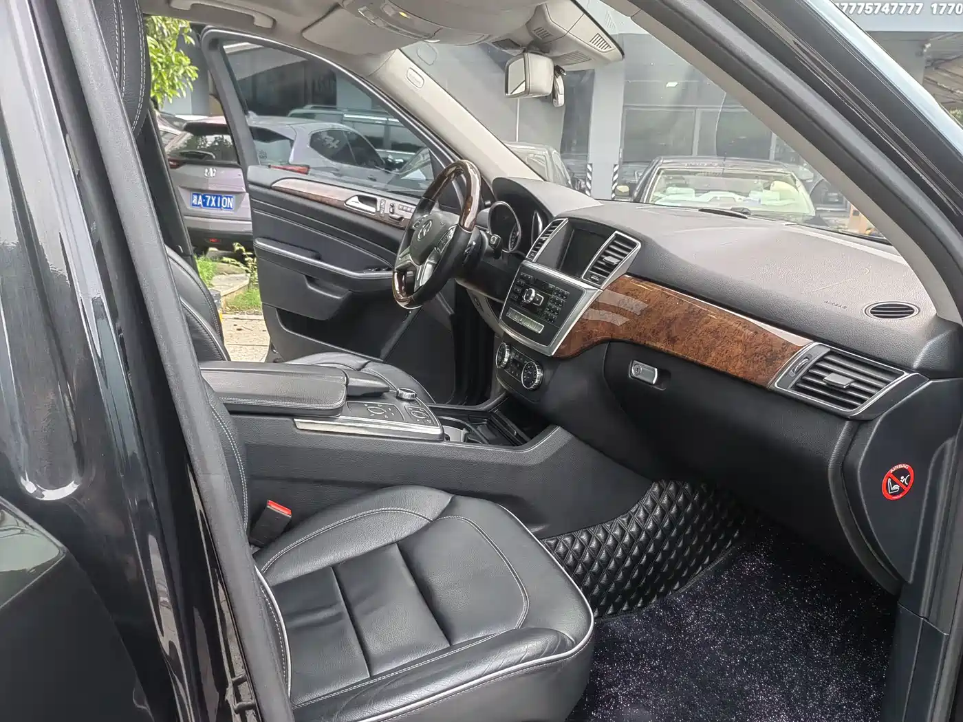 Mercedes-Benz M-Class 2012 Model ML 350 Luxury фото 9