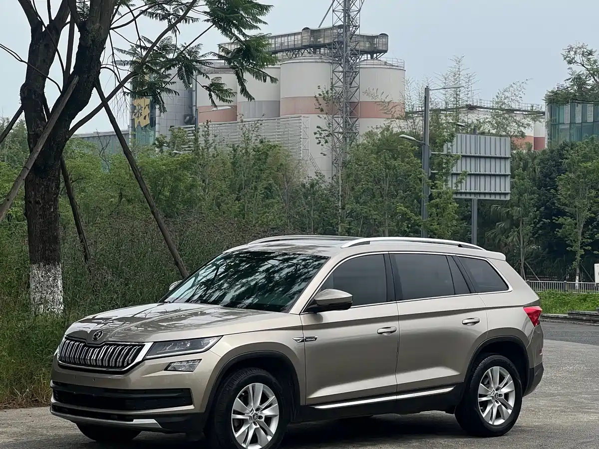 Škoda Kodiaq 2018 Facelift TSI330 7-seat 2WD Premium Luxury Edition фото 4