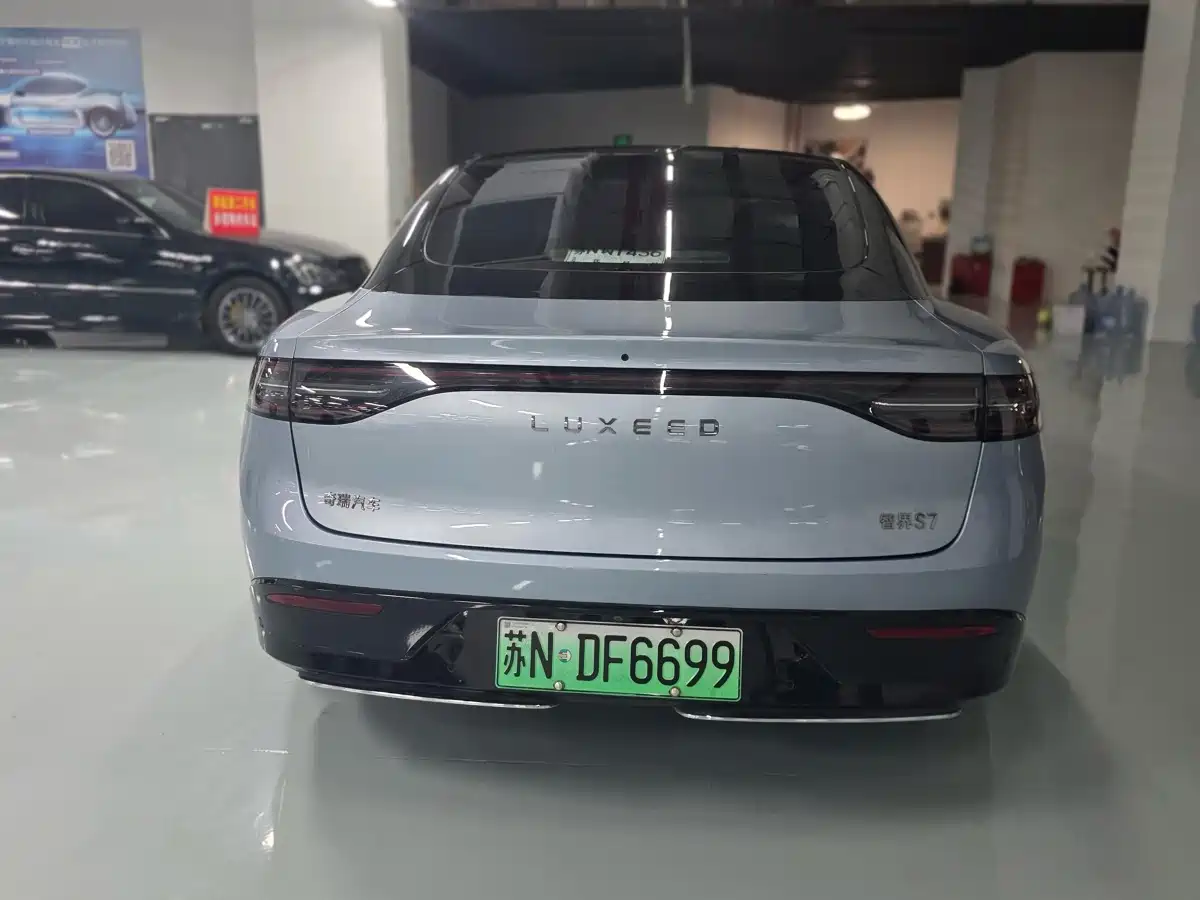 Zhijie S7 2024 2024 Max RWD Long Range Smart Drive