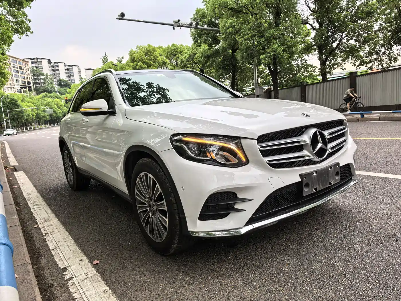 Mercedes-Benz GLC 2017 GLC 260 4MATIC Dynamic фото 3