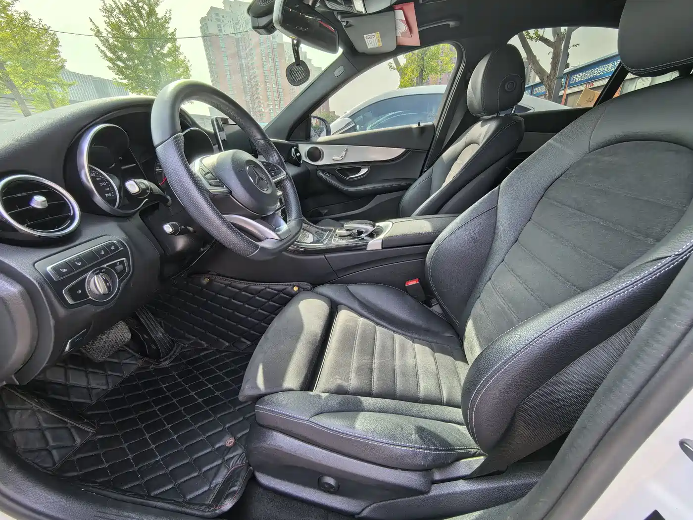 Mercedes-Benz C-Class 2018 C 200 Sport Edition фото 13